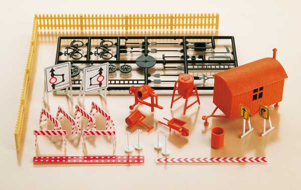 Construction site accessories<br /><a href='images/pictures/Auhagen/12267.jpg' target='_blank'>Full size image</a>